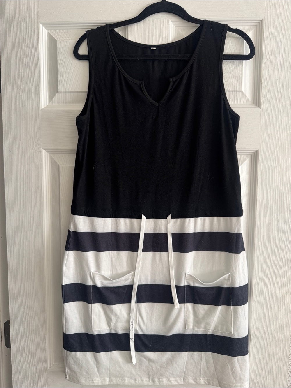 Black and white striped sleeves dress - drawstring waist pocket dress - Medium